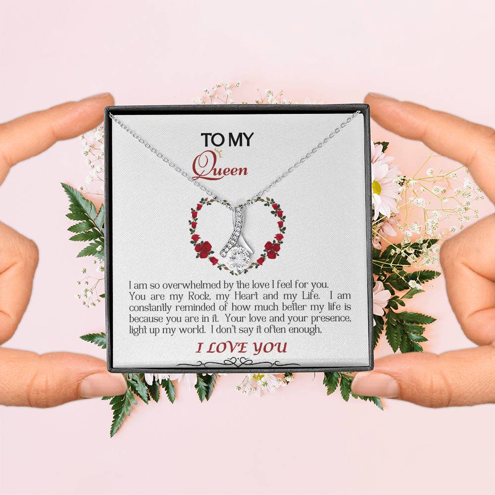 Alluring Beauty Necklace/My Queen/White