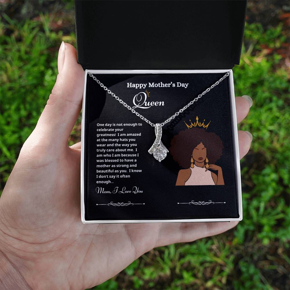Mothers day Queen Alluring Necklace