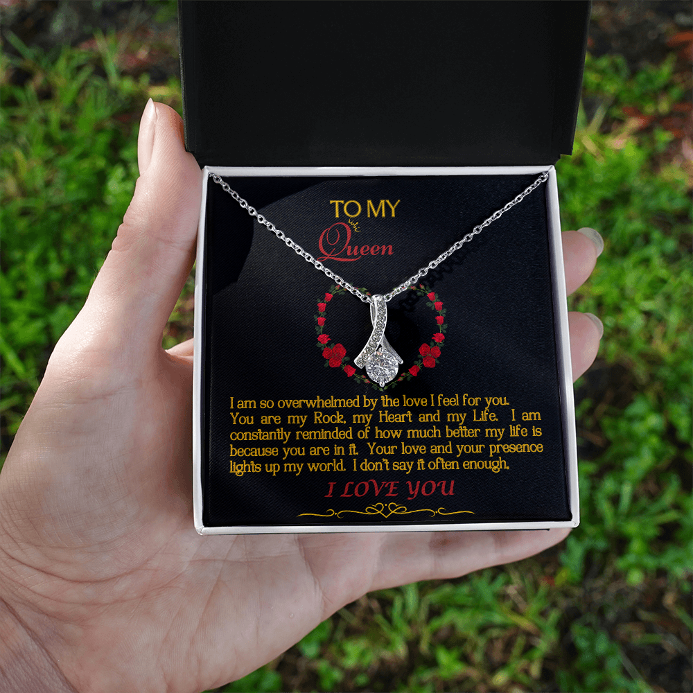 Alluring Beauty Necklace/My Queen/Blk Gold