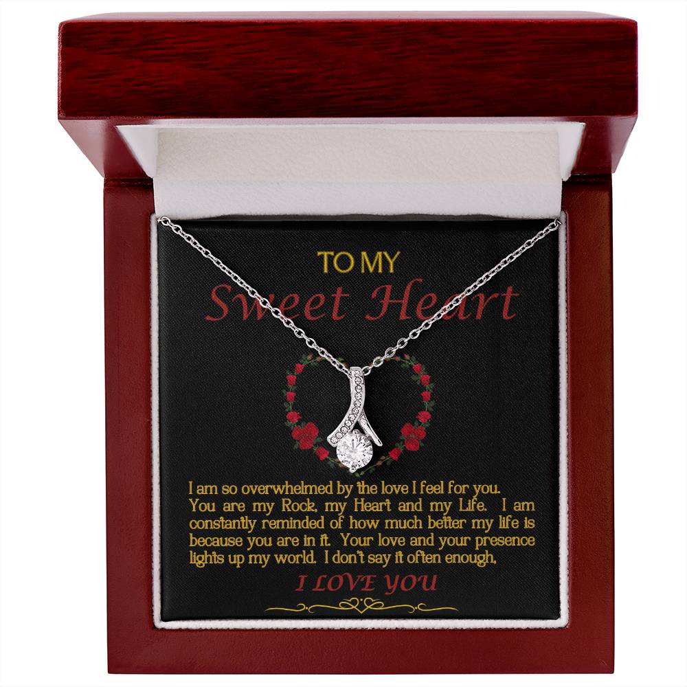 Alluring Beauty Necklace/Sweet Heart/Black