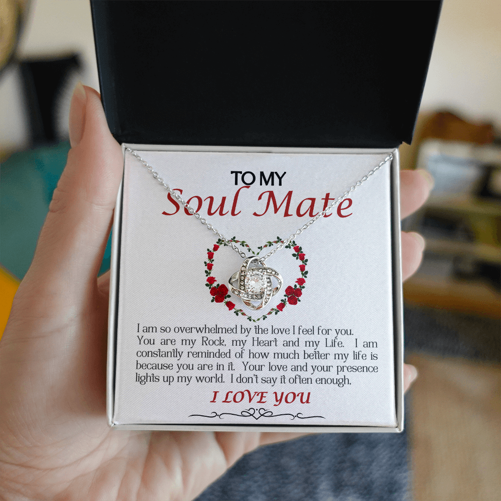 Love Knot Necklace/Soul Mate/White